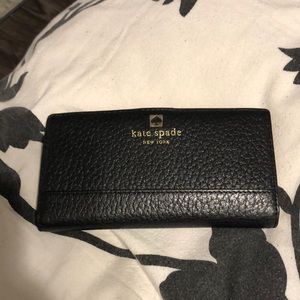 Kate Spade pebbled weather wallet
